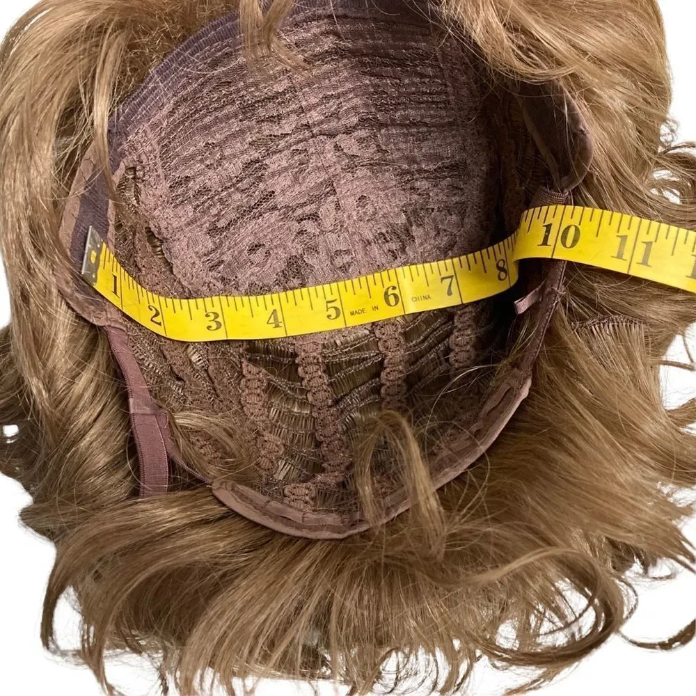 Synthetic brown wig curly New Without Tags‎